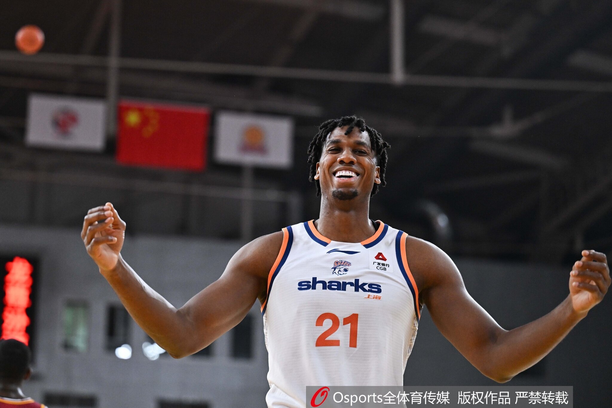 反兴奋剂中心通报：怀特塞德赛内检测违规回归CBA前景堪忧