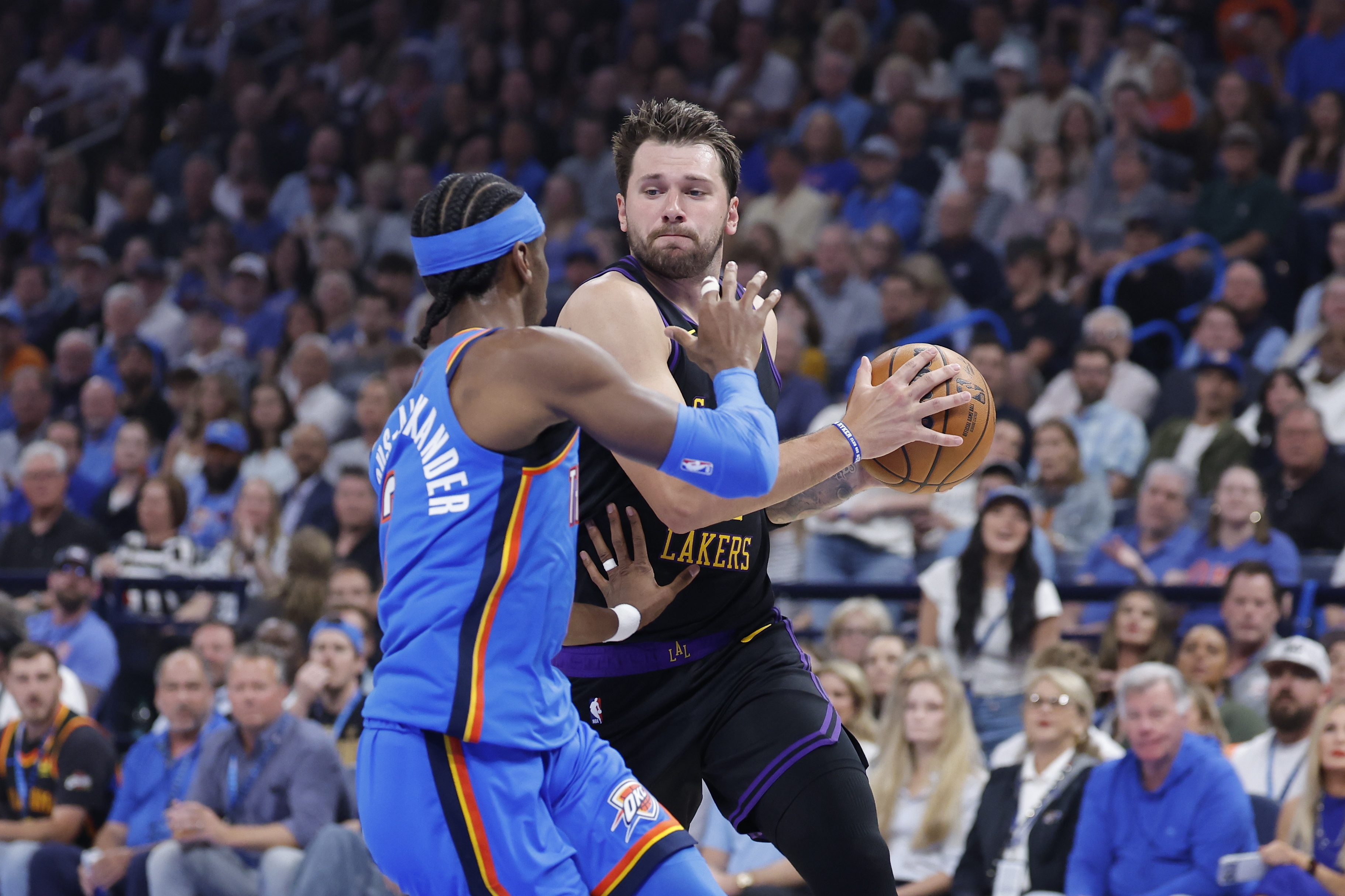 名记：亚历山大已收获2MVP并夺冠 东契奇对湖人的建队耐心受考验