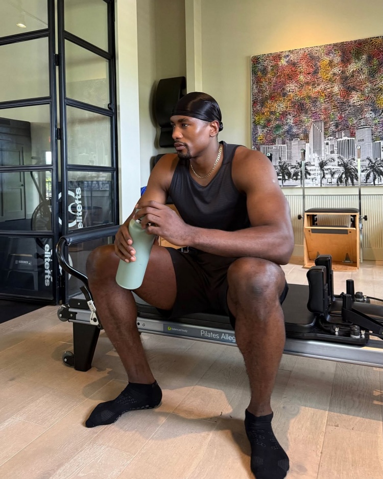 淡出联盟好几年！伊巴卡社媒晒训练照：这身材依旧无敌