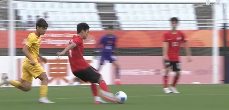 无缘亚运决赛！U23国足1-2韩国U23 王钰栋破门毛伟杰献助攻+伤退